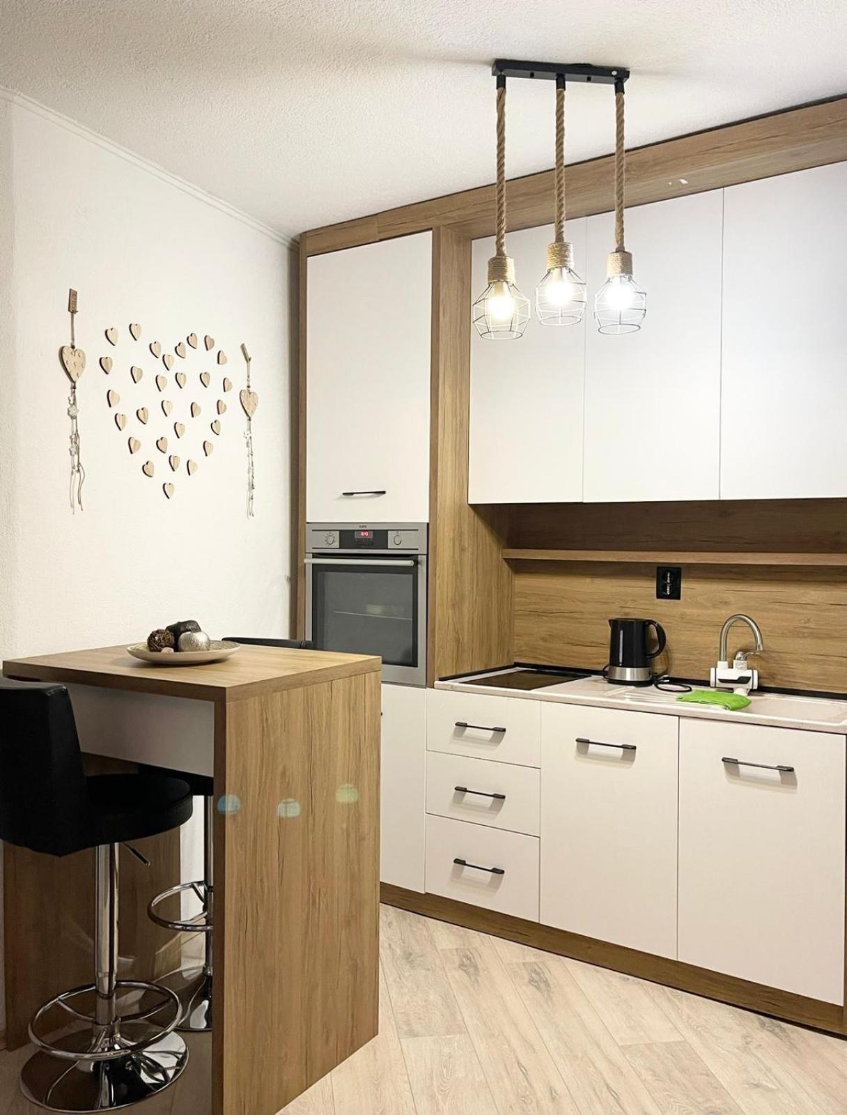 Nessi Apartment Pristina Eksteriør bilde